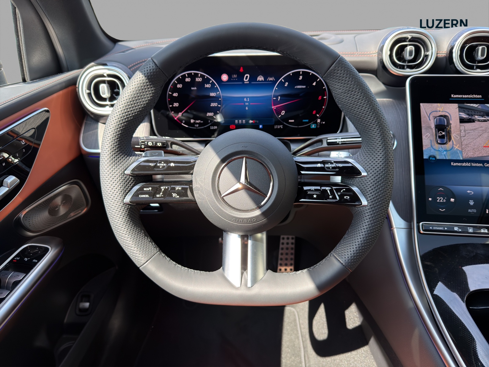MERCEDES-BENZ GLC 450d 4Matic 9G-Tronic-image-9