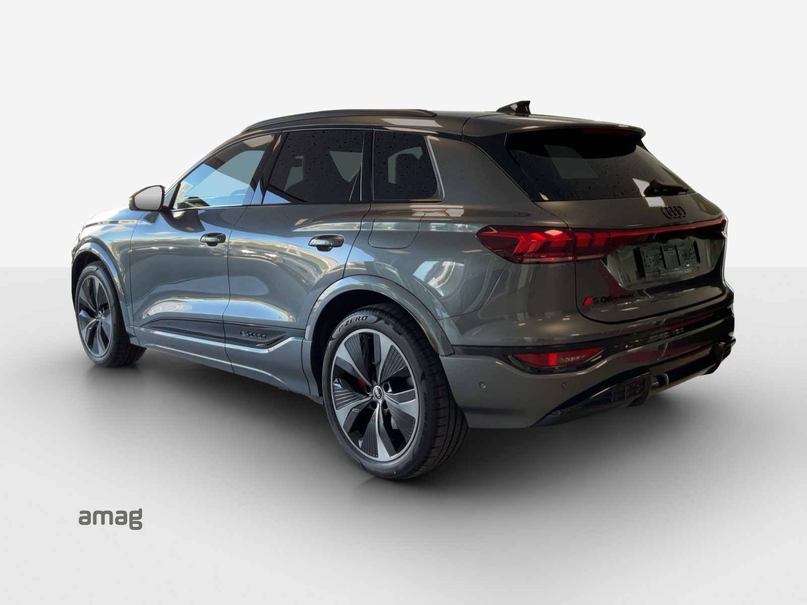 AUDI SQ6 Sportback e-tron quattro-showroom-element-2