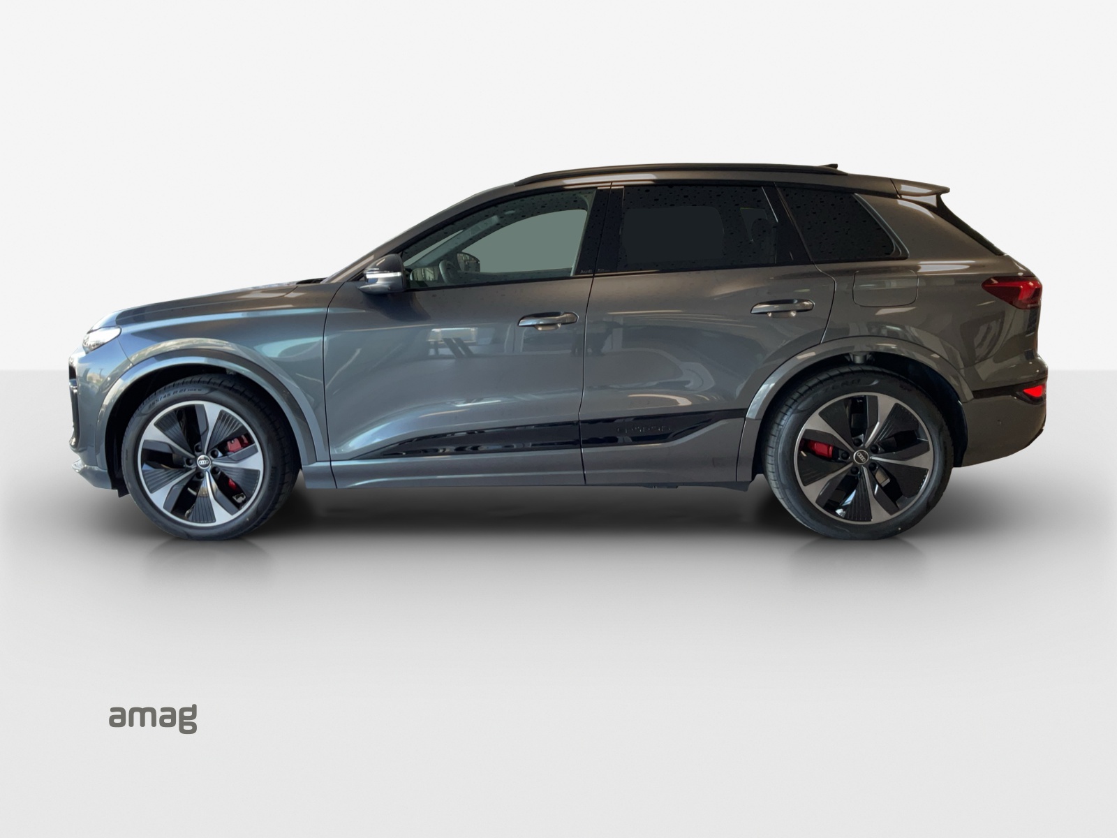AUDI SQ6 Sportback e-tron quattro-showroom-element-1