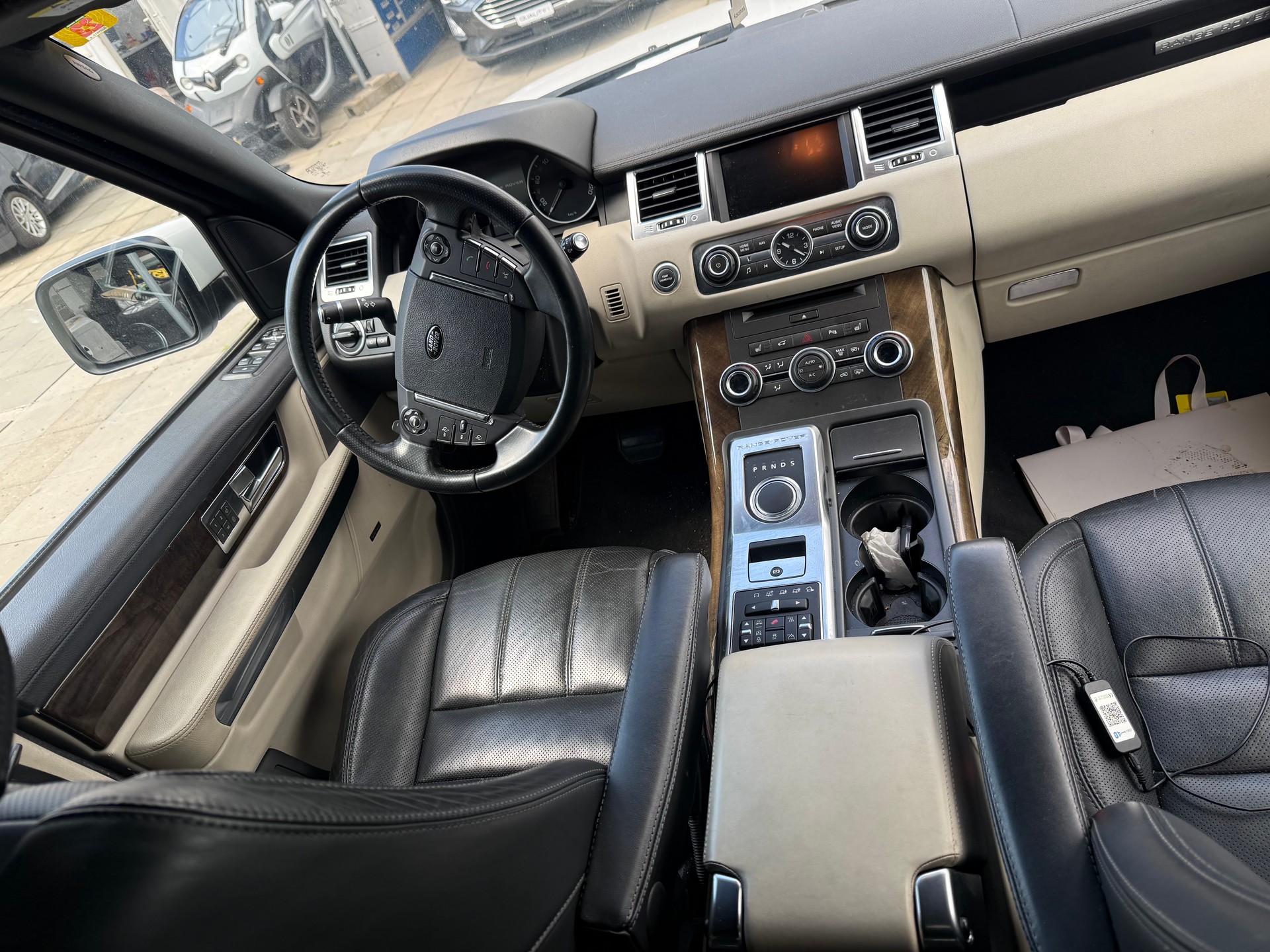 LAND ROVER Range Rover Sport 3.0 TDV6 Zermatt Automatic-image-8