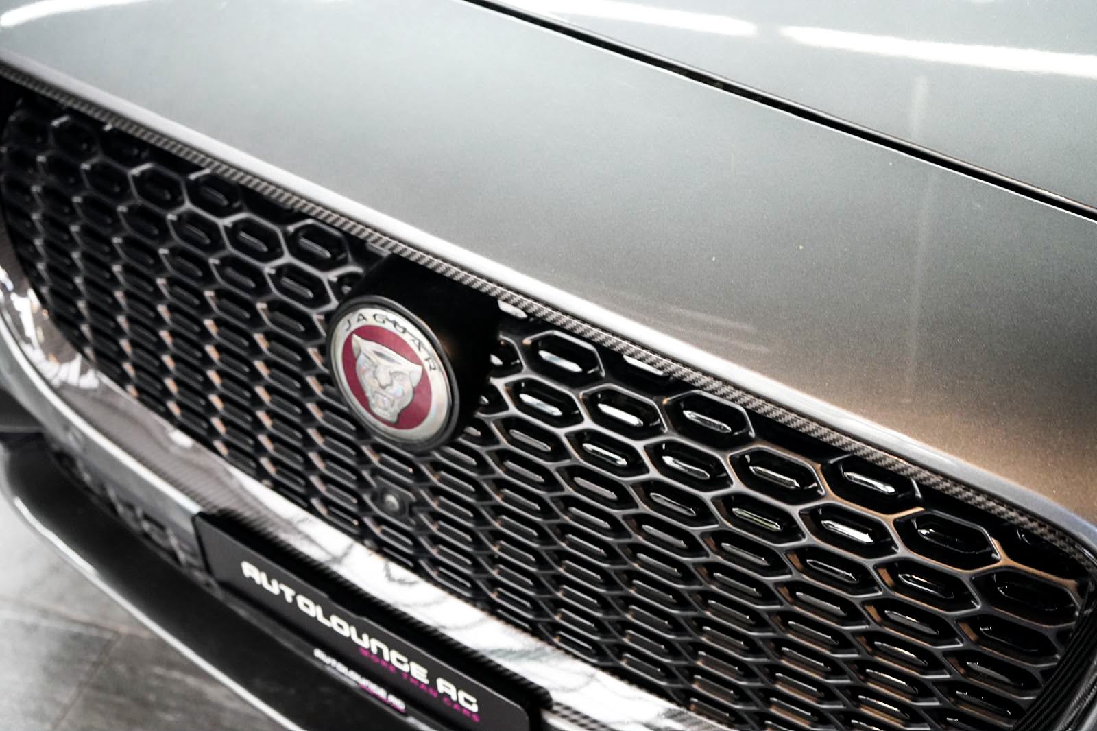 JAGUAR I-Pace EV400 First Edition AWD-image-10