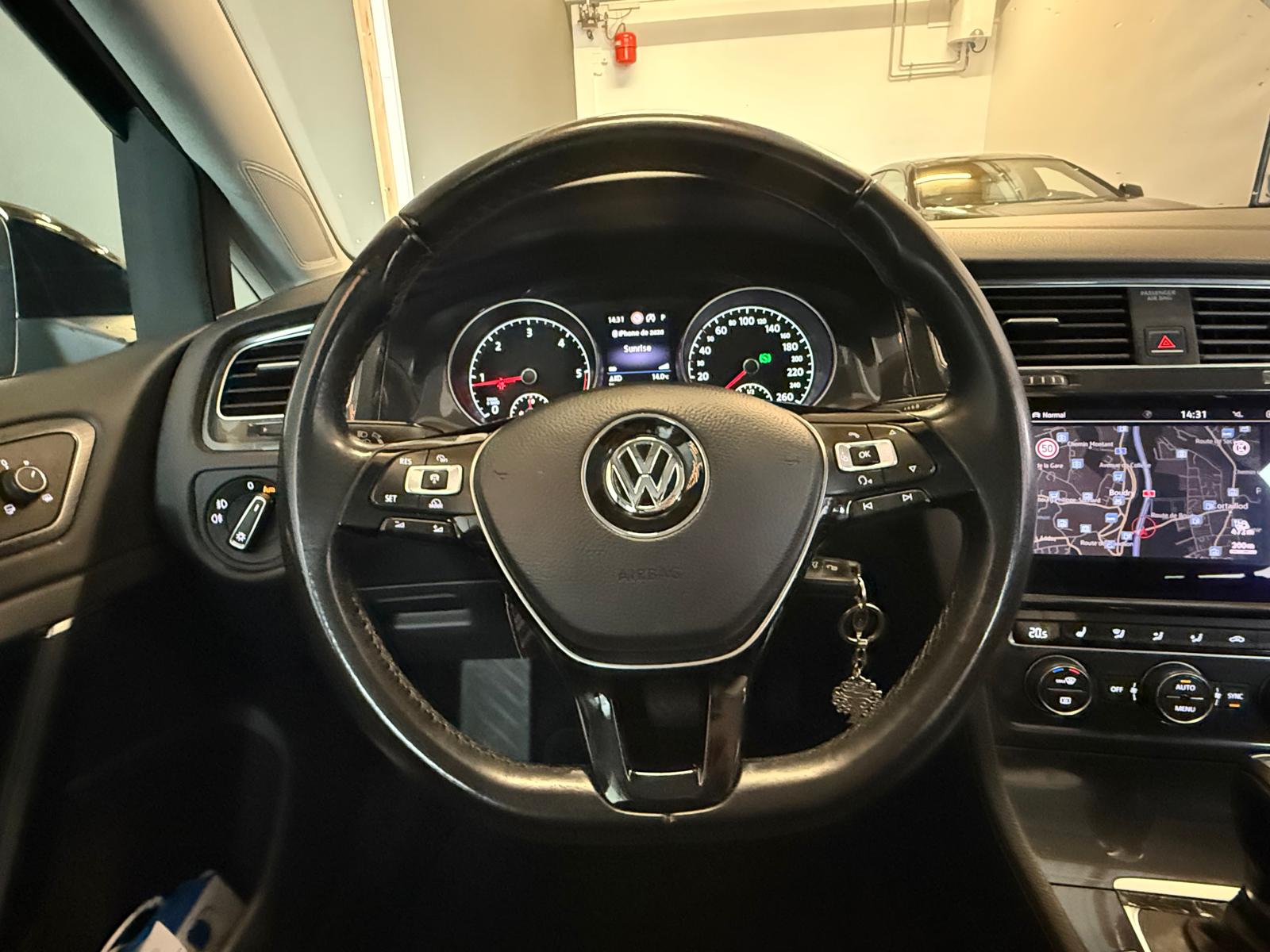VW Golf 1.6 TDI Comfortline DSG-image-14