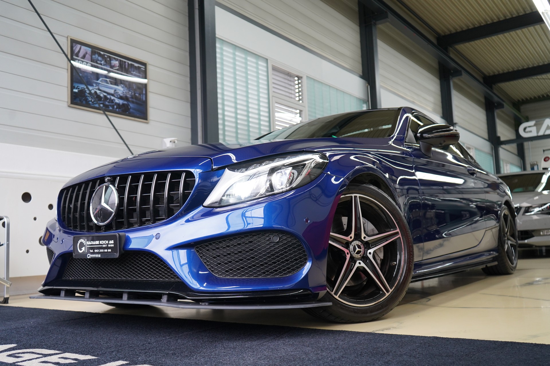 MERCEDES-BENZ C 200 Coupé AMG Line 4Matic 9G-Tronic-showroom-element-1