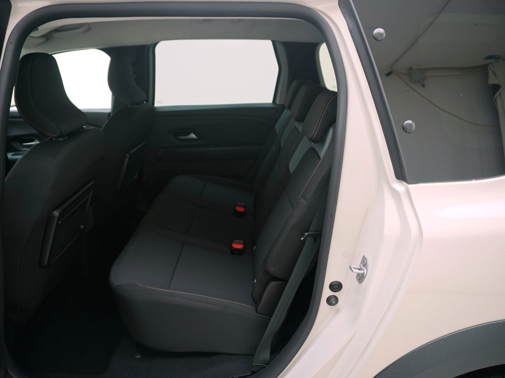 DACIA Jogger 1.8 Hybrid Extreme 7Plätzer-image-13