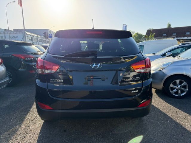HYUNDAI iX 35 2.0 Comfort 4WD-image-5