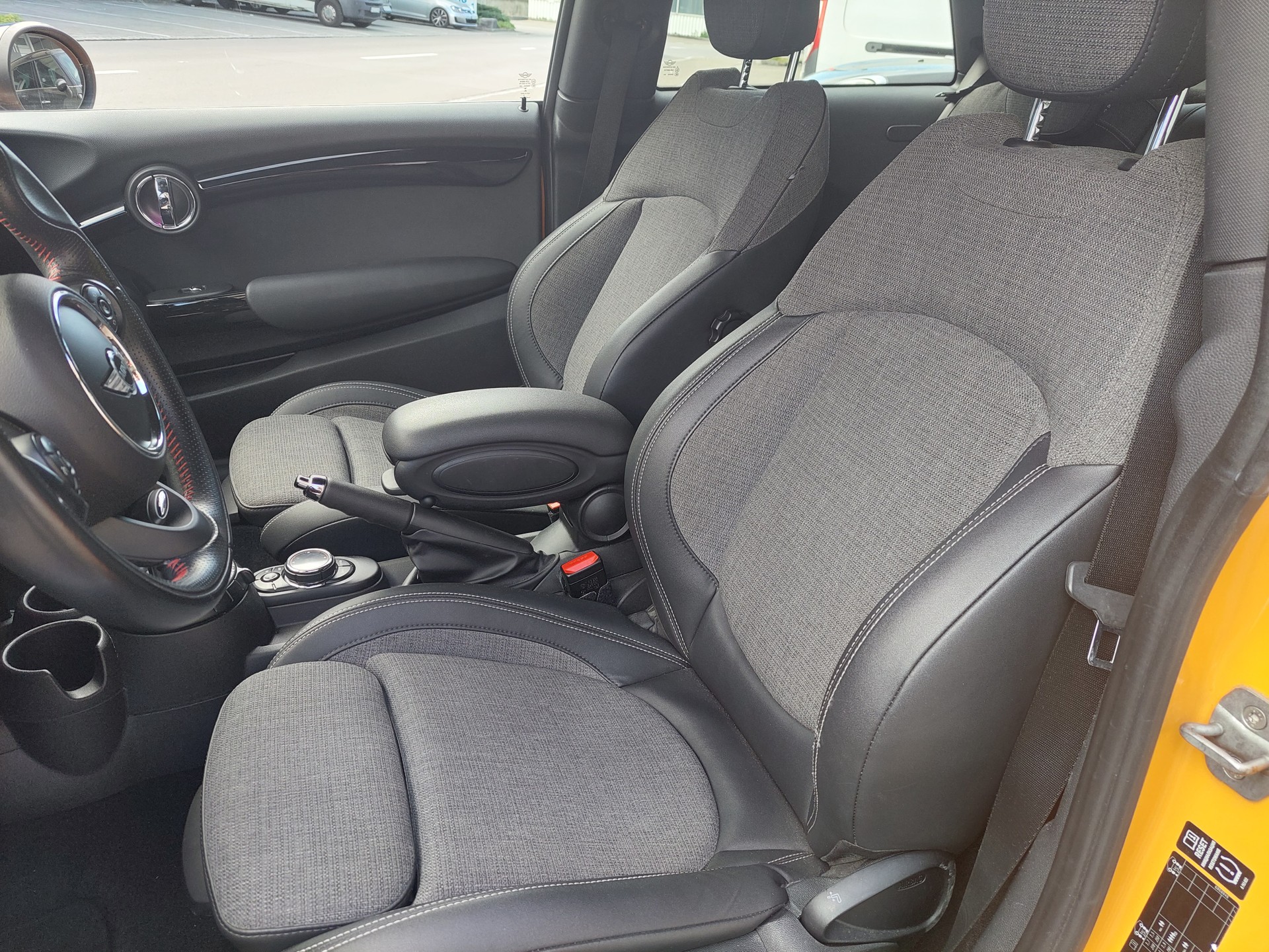 MINI Cooper S-image-12
