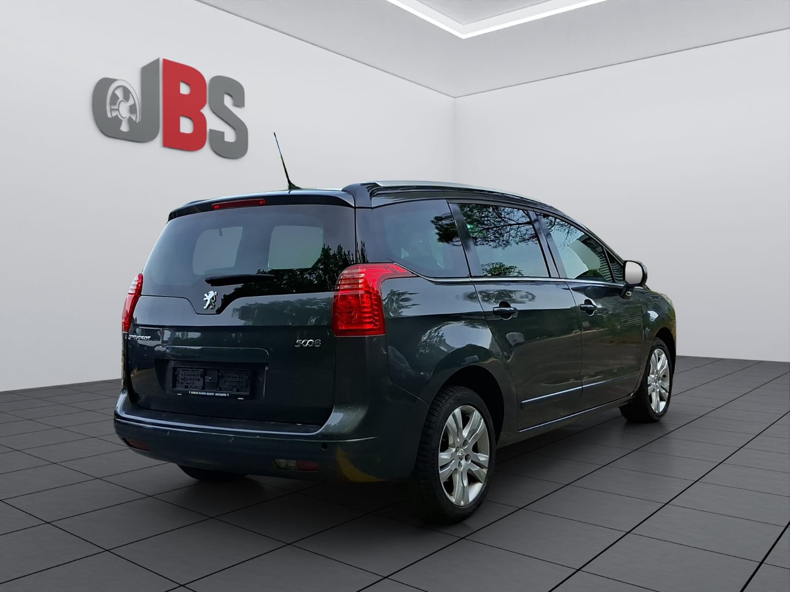 PEUGEOT 5008 1.6 16V T Family Automatic-image-7