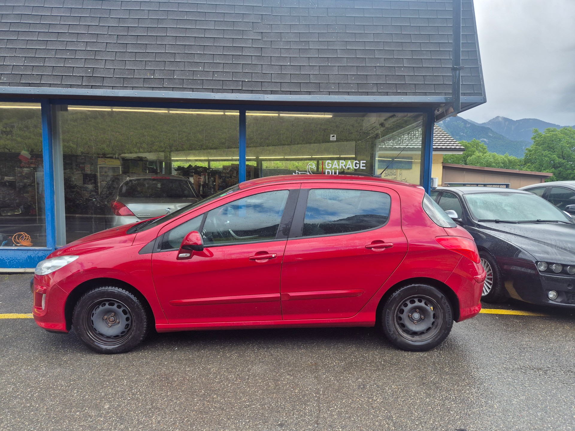 PEUGEOT 308 1.6 16V VTI Lion Edition Automatic-image-3