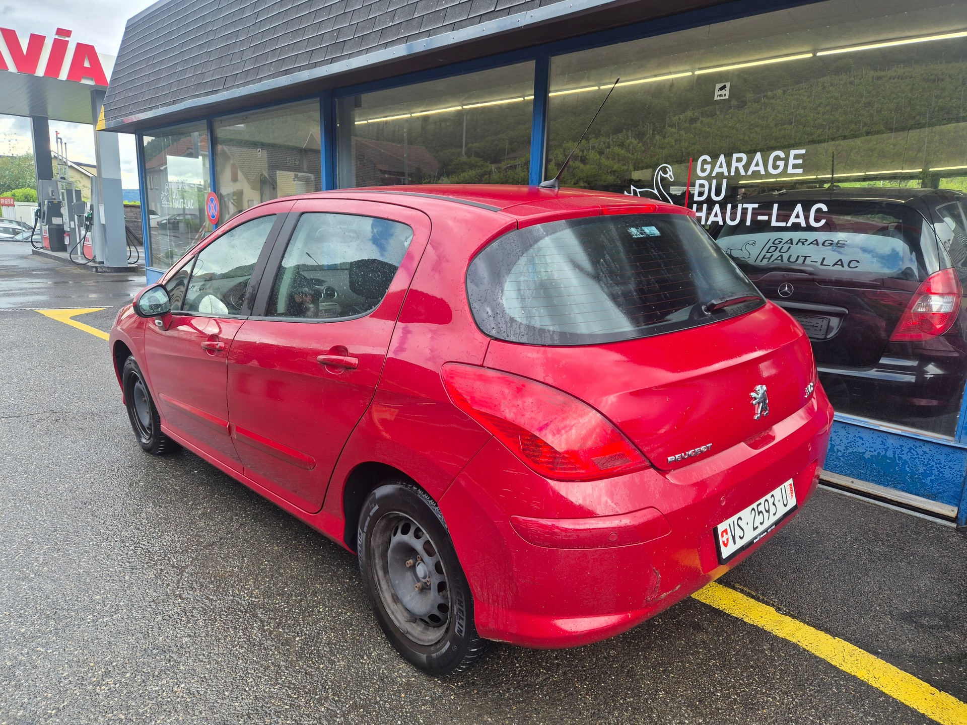 PEUGEOT 308 1.6 16V VTI Lion Edition Automatic-image-2