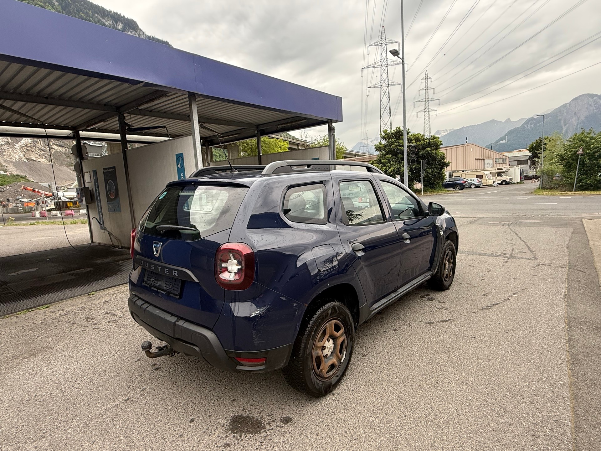 DACIA Duster SCe 115 Essential 4x4-showroom-element-2