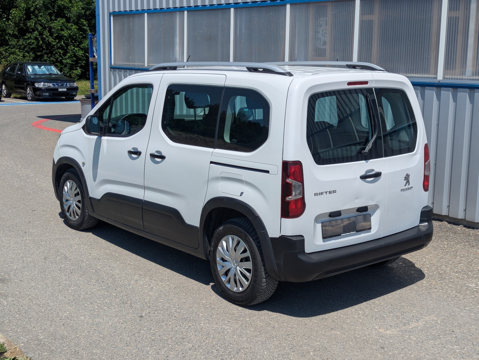 PEUGEOT Rifter 1.2 PureTech Active-image-8