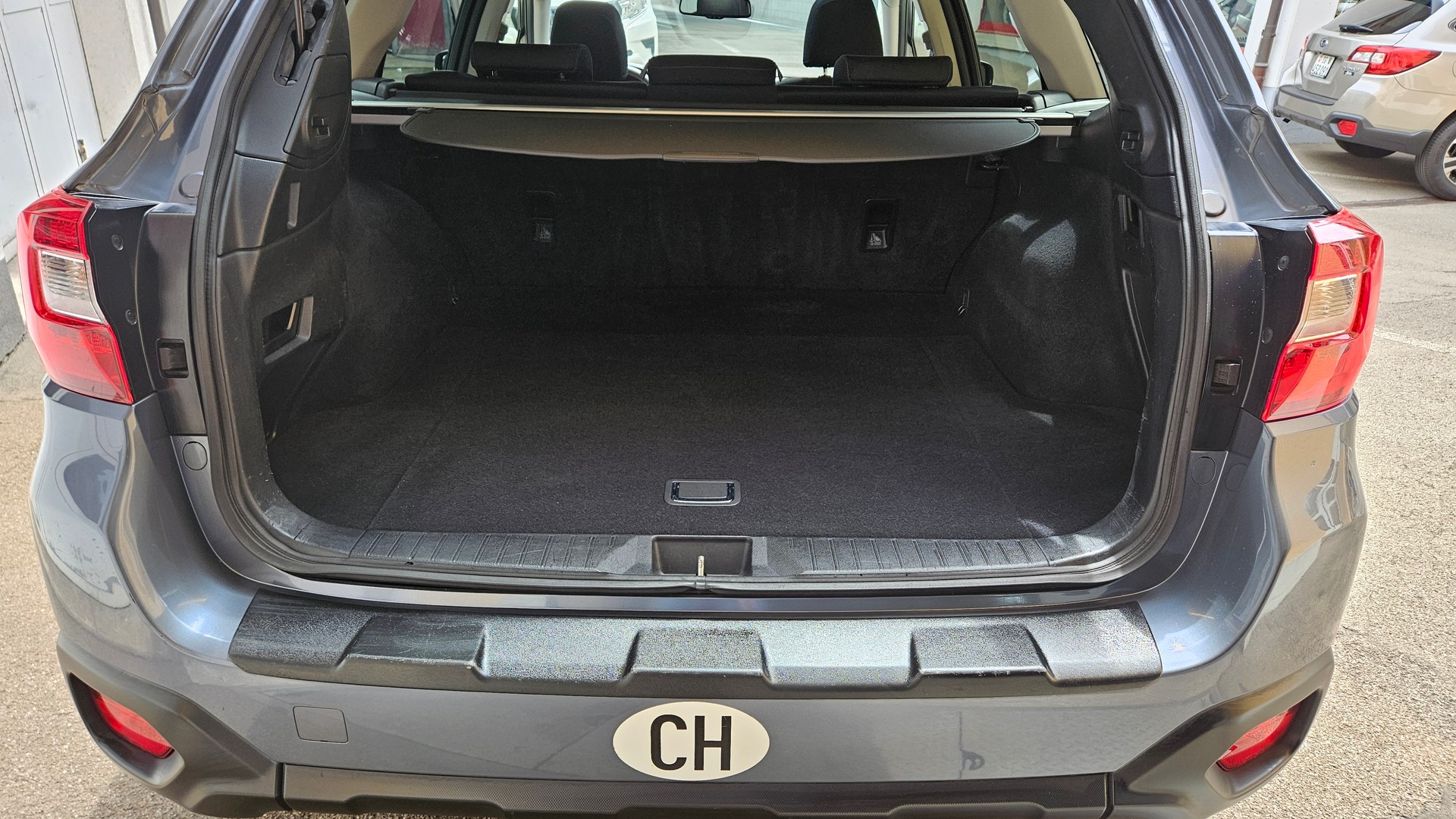 SUBARU Outback 2.5i Swiss Plus AWD Lineartronic-image-22