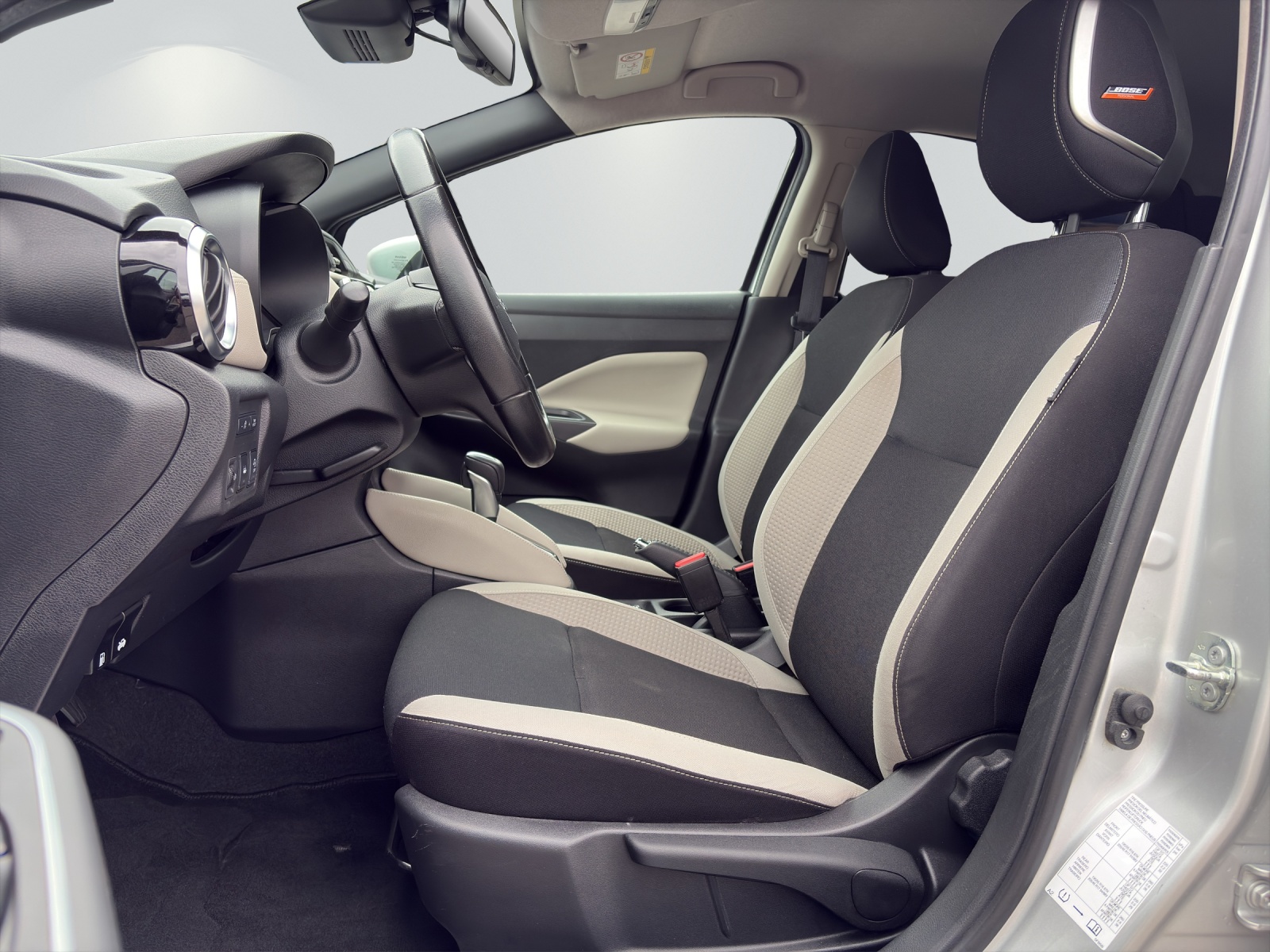 NISSAN Micra 1.0 IG-T Tekna-image-8