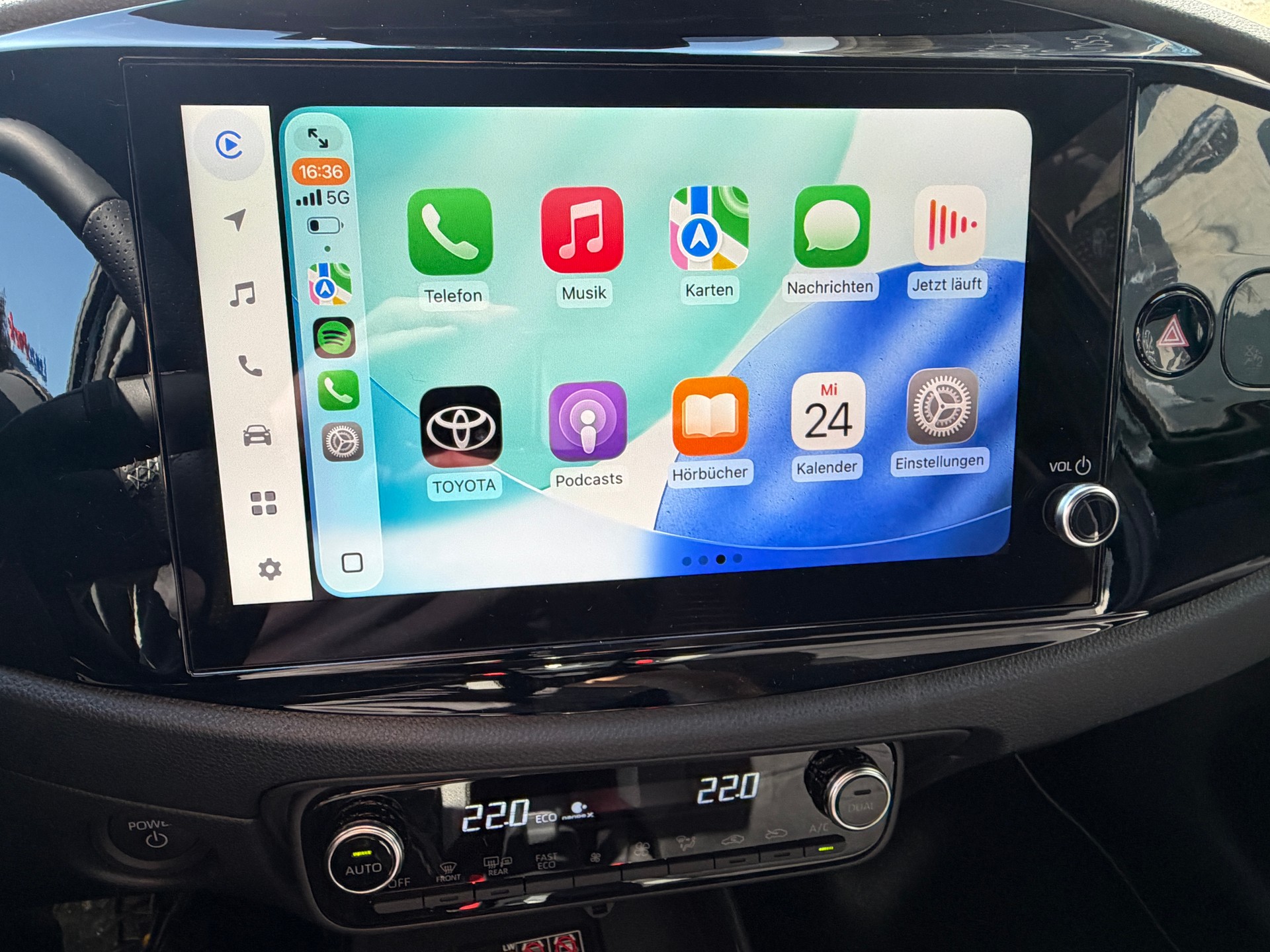 TOYOTA Aygo X 1.5 GR Sport e-CVT-image-13