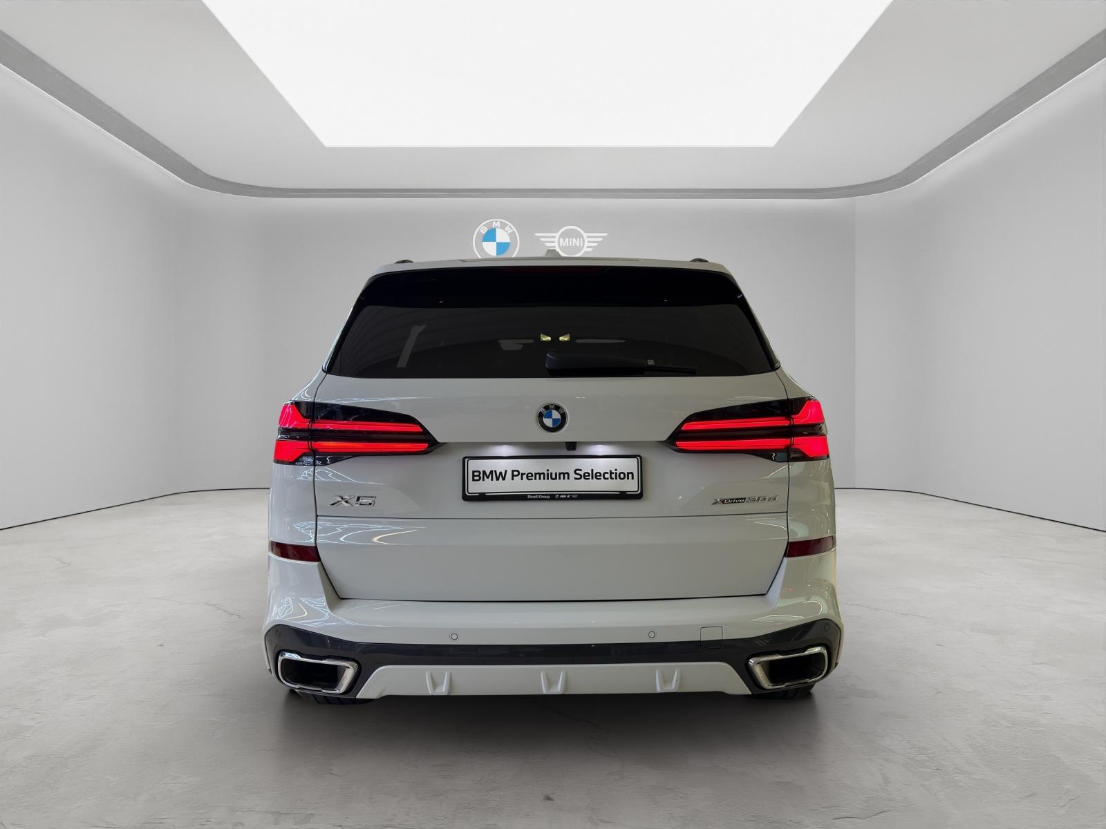 BMW X5 30d xDrive M-SportPaket-showroom-element-3