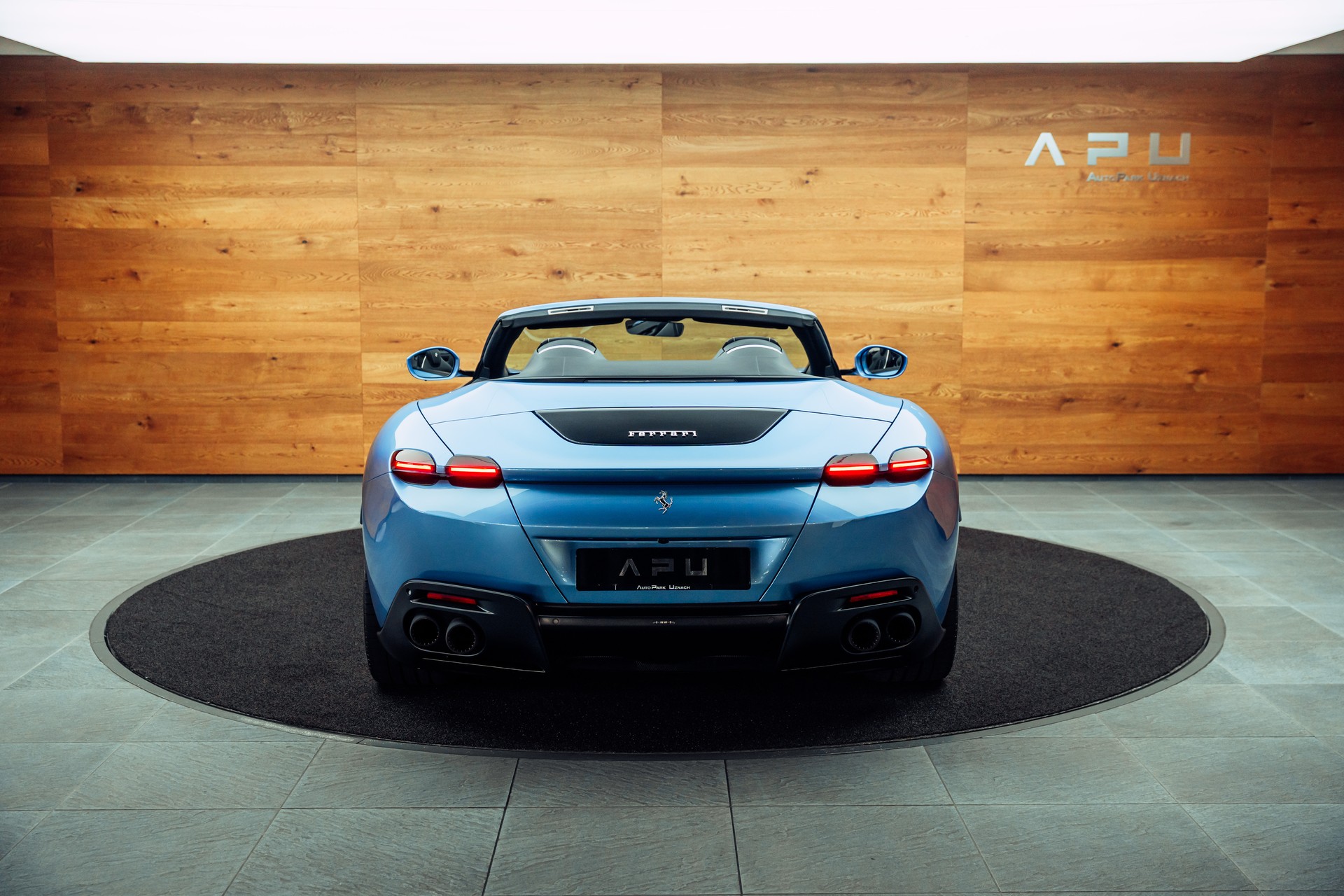 FERRARI Roma 3.9 V8 T Spider Azzurro California-image-19