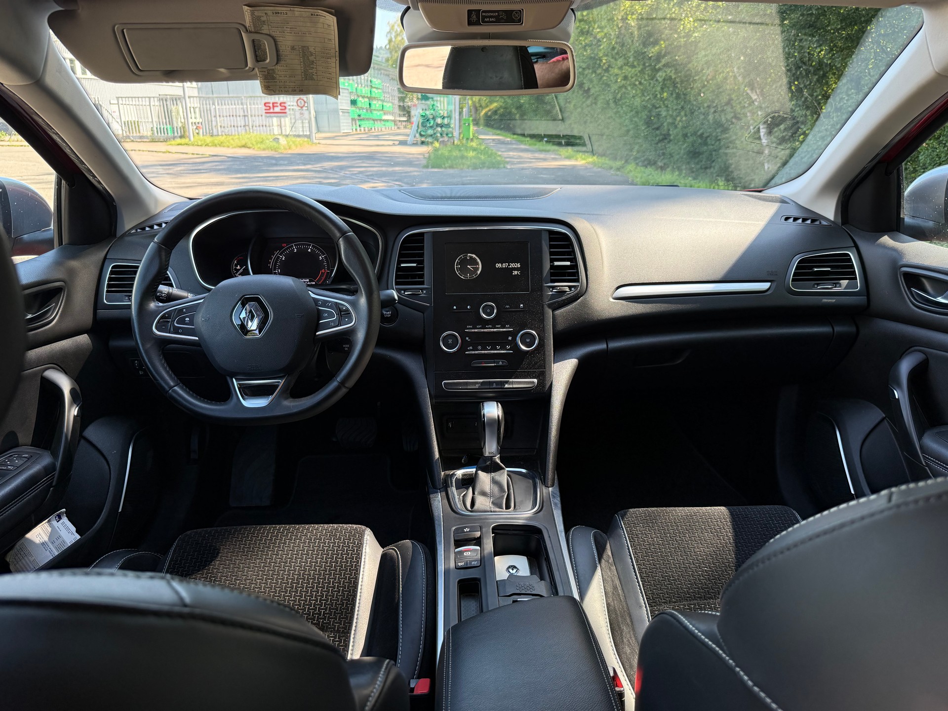 RENAULT Mégane Grandtour 1.3 16V Turbo GT Line EDC-image-10