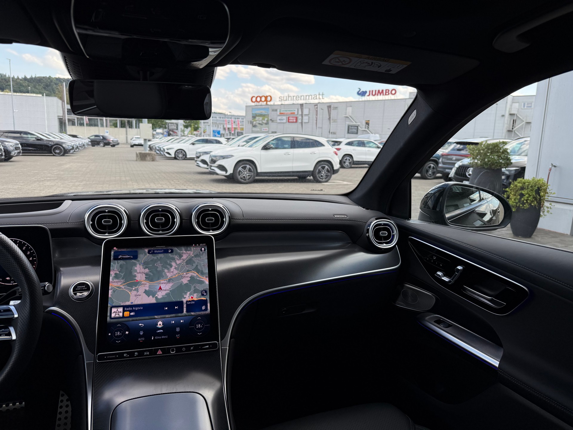 MERCEDES-BENZ GLC 300 de AMG Line 4Matic 9G-Tronic-image-6