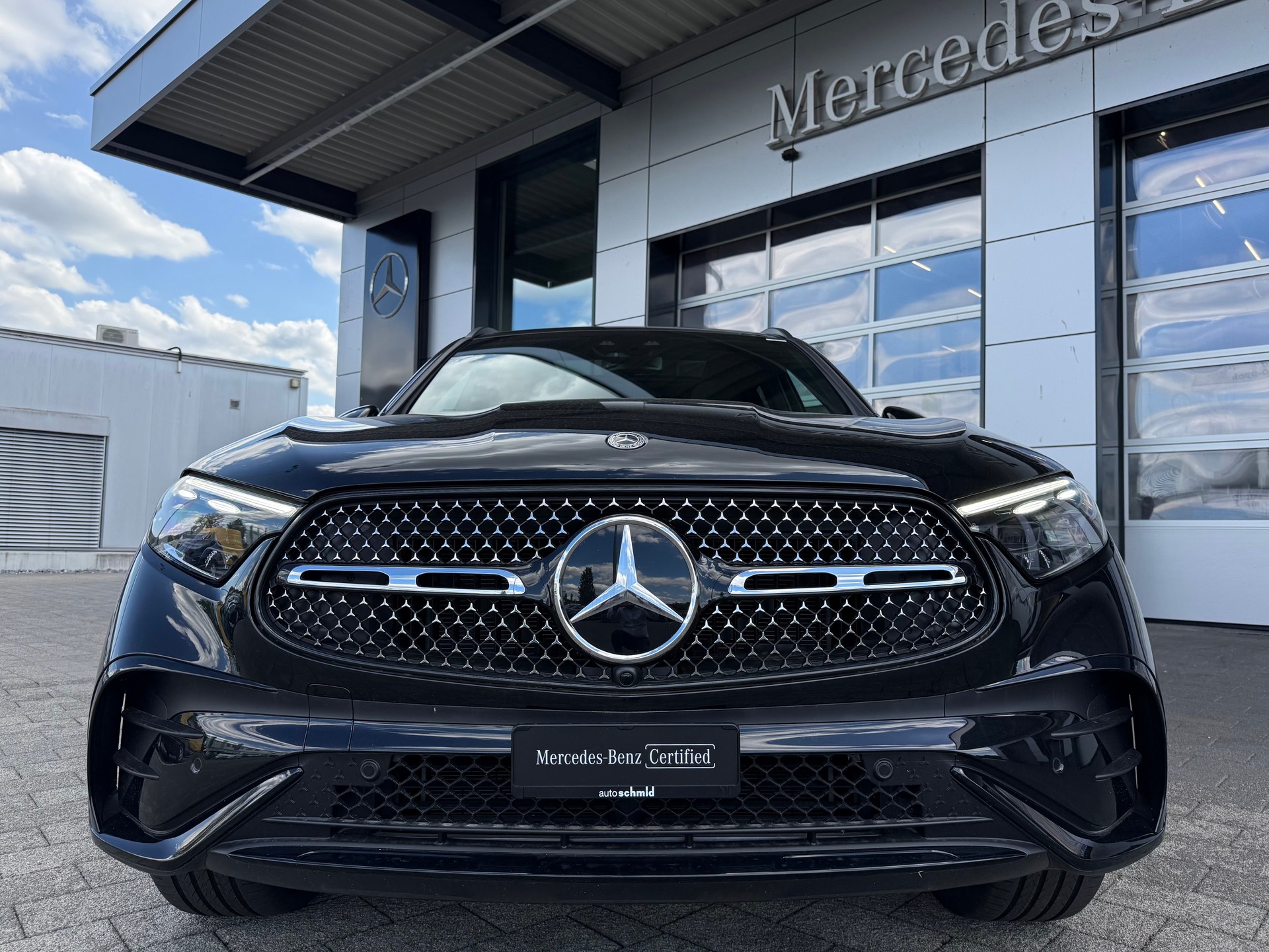 MERCEDES-BENZ GLC 300 de AMG Line 4Matic 9G-Tronic-showroom-element-2