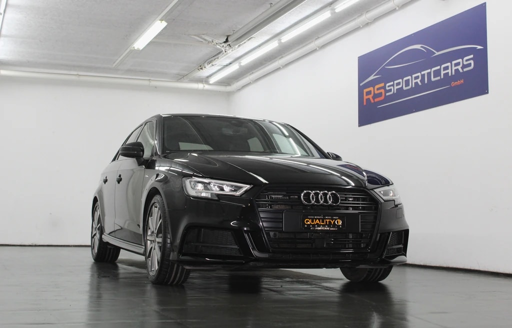 AUDI A3 Sportback 40 TFSI Sport quattro S-tronic S line Plus Sportpaket / CH-Fahrzeug-showroom-element-1
