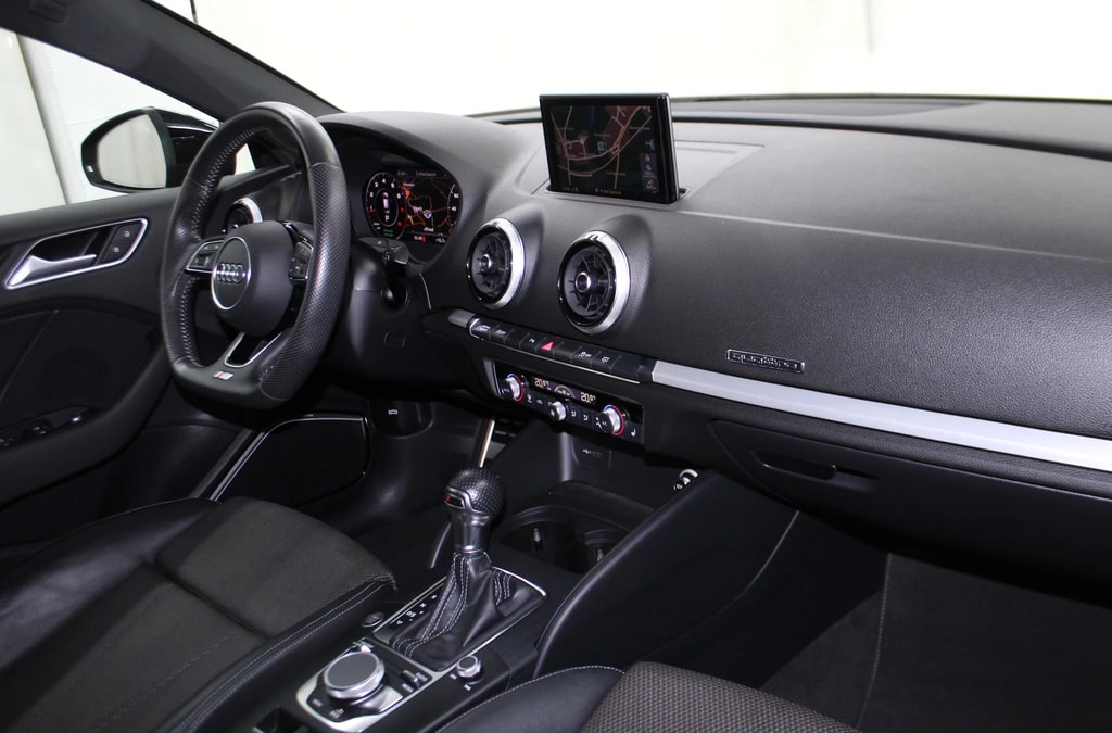 AUDI A3 Sportback 40 TFSI Sport quattro S-tronic S line Plus Sportpaket / CH-Fahrzeug-image-11