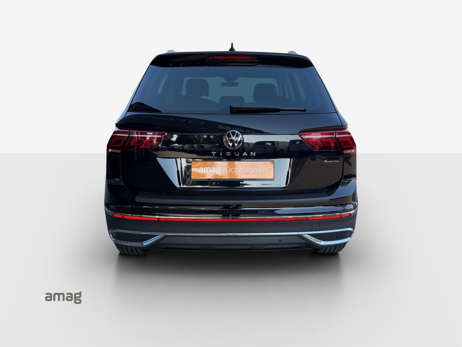 VW Tiguan 2.0TSI Elegance 4Motion DSG-showroom-element-3
