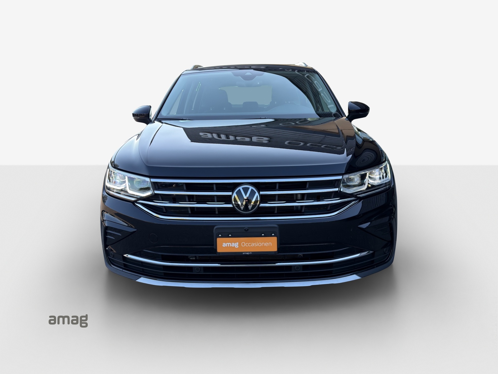 VW Tiguan 2.0TSI Elegance 4Motion DSG-image-6