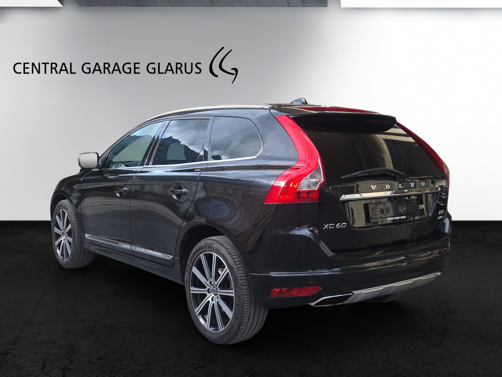 VOLVO XC60 D5 AWD Summum Geartronic-image-6