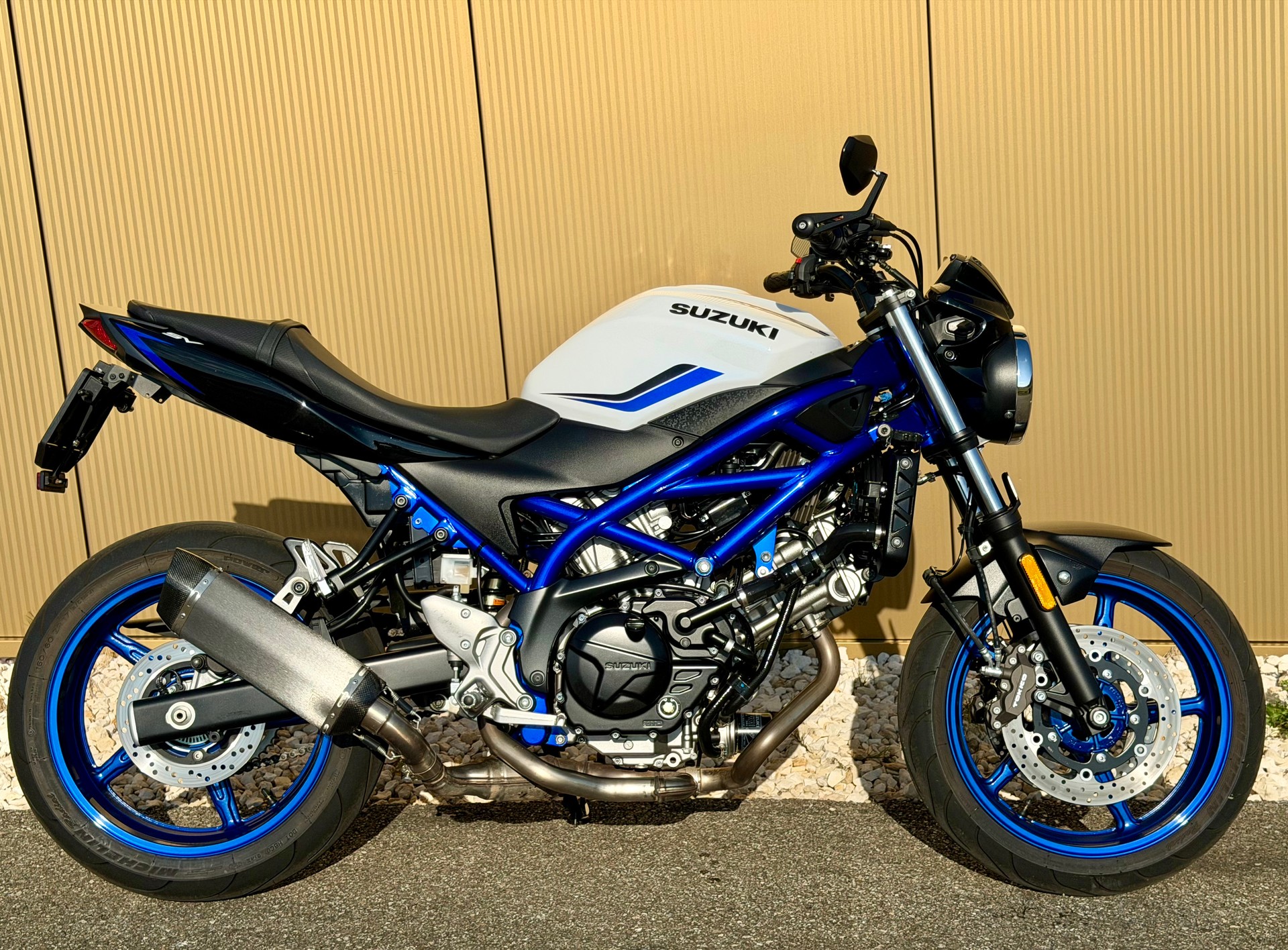 SUZUKI SV 650 Sport Edition ABS (35kW)-image-3