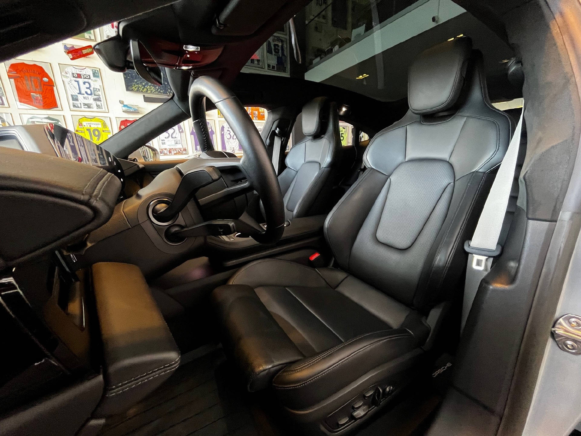 PORSCHE Taycan GTS-image-11