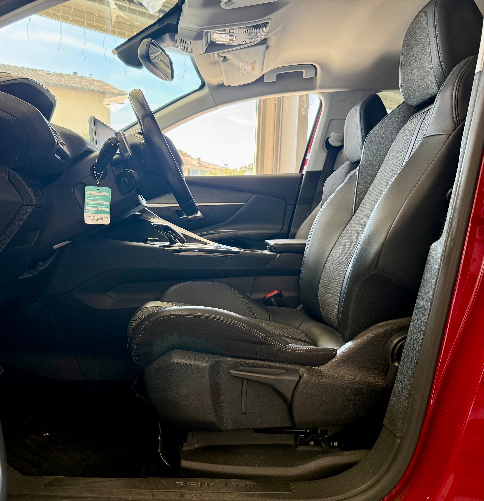 PEUGEOT 3008 1.5 BlueHDi Active EAT-image-10