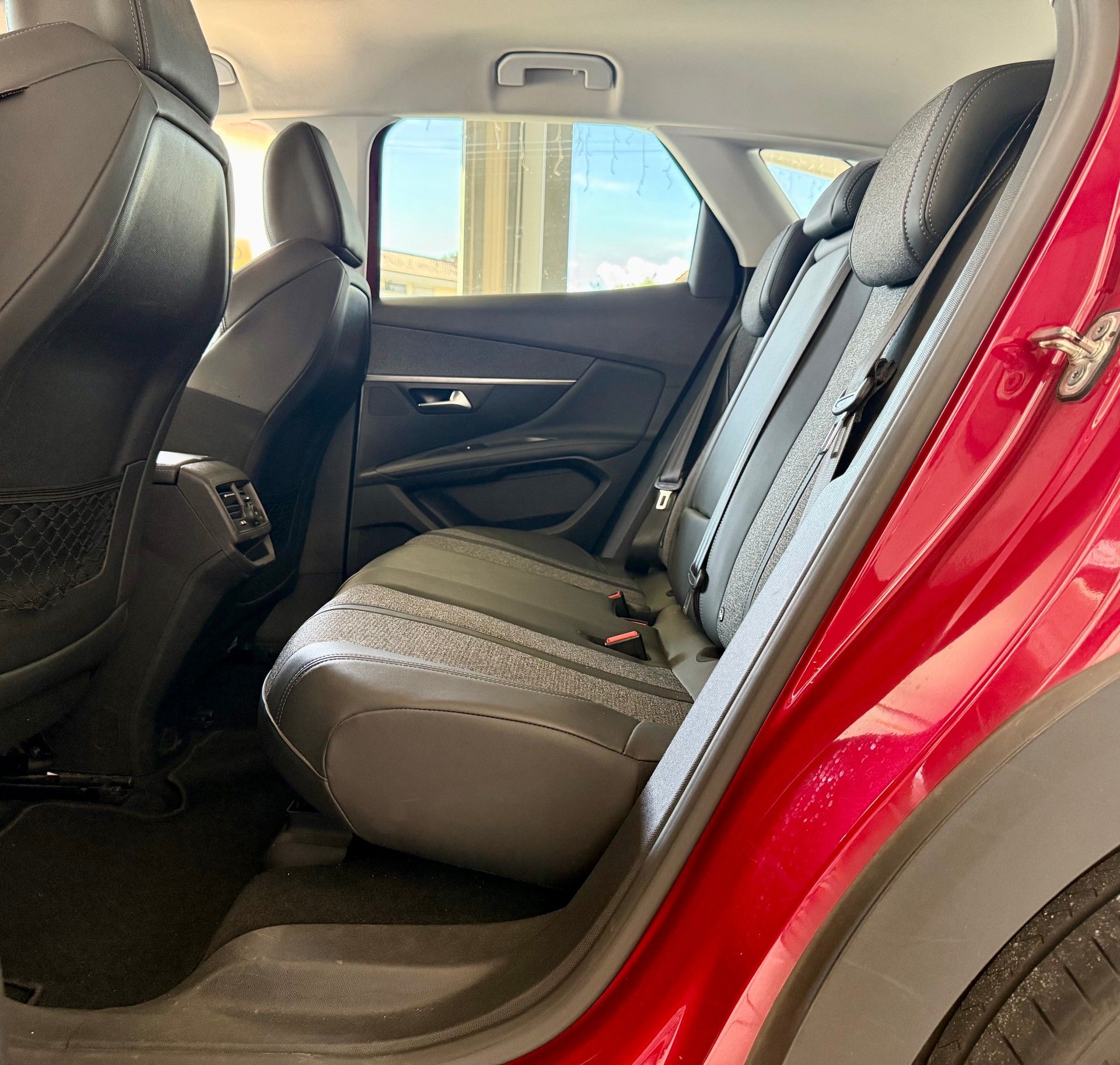 PEUGEOT 3008 1.5 BlueHDi Active EAT-image-19