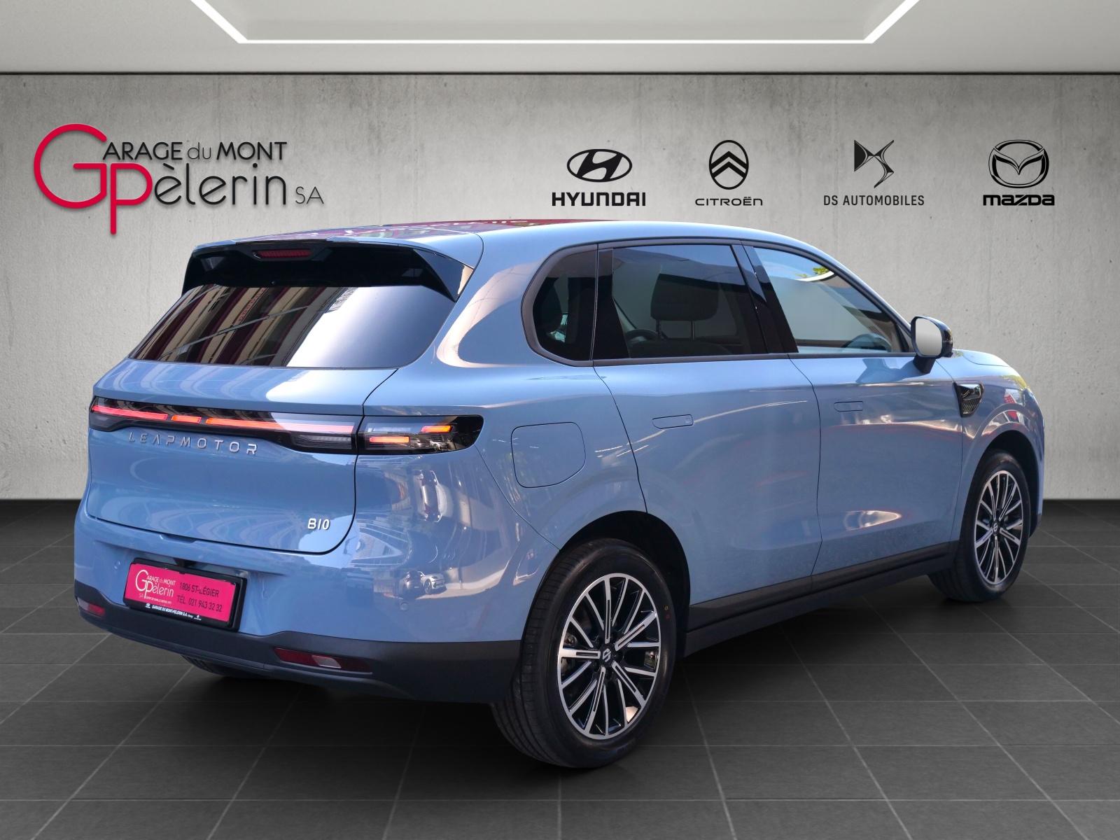 LEAPMOTOR B10 1.5 Hybrid EV-showroom-element-3