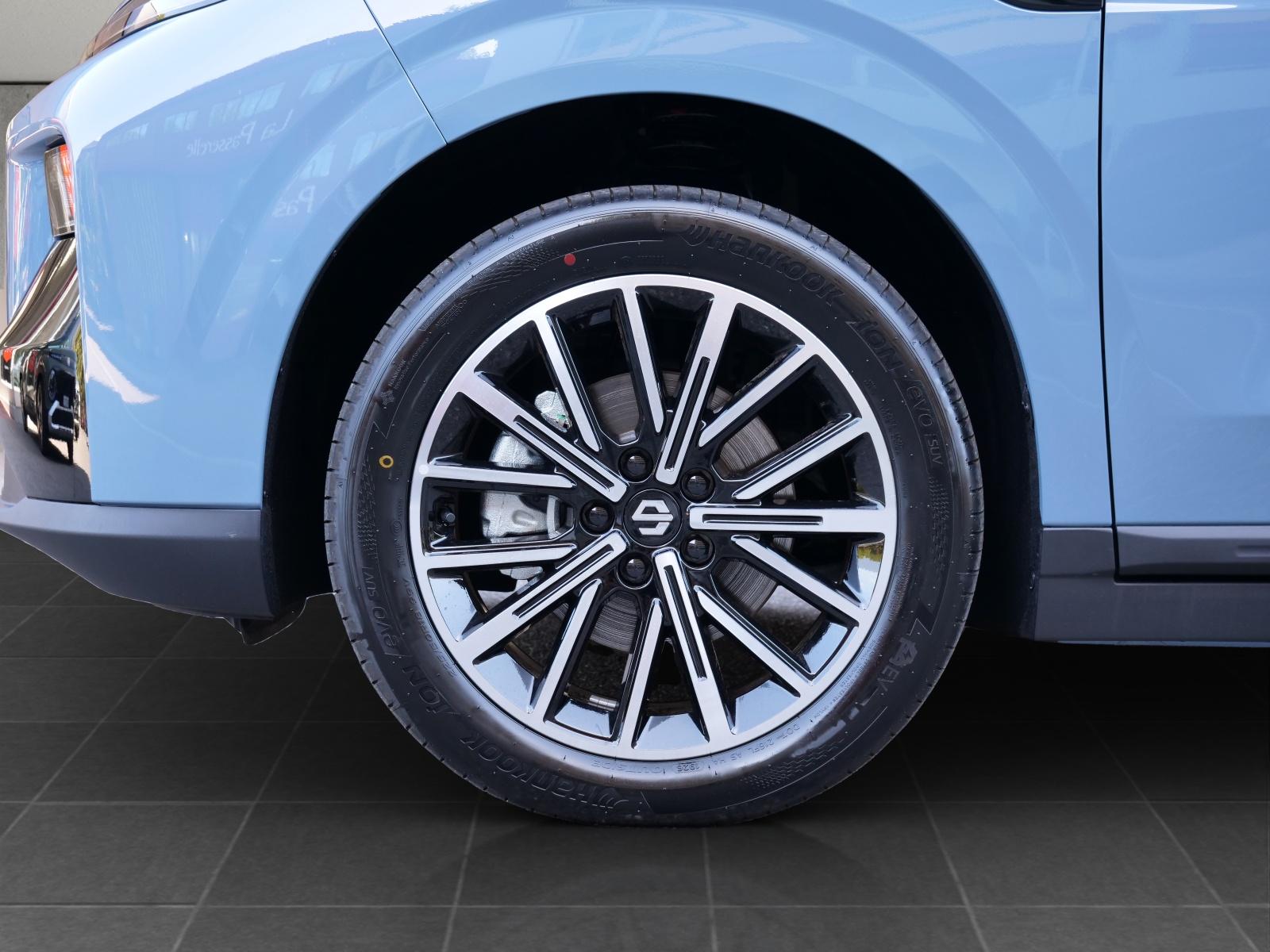 LEAPMOTOR B10 1.5 Hybrid EV-image-16