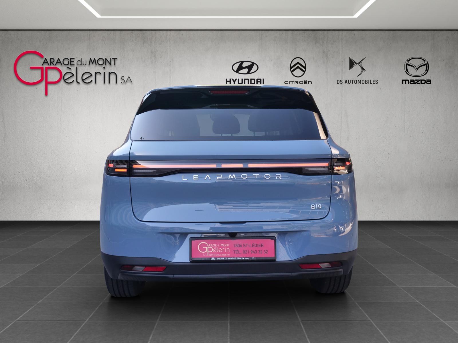 LEAPMOTOR B10 1.5 Hybrid EV-showroom-element-2