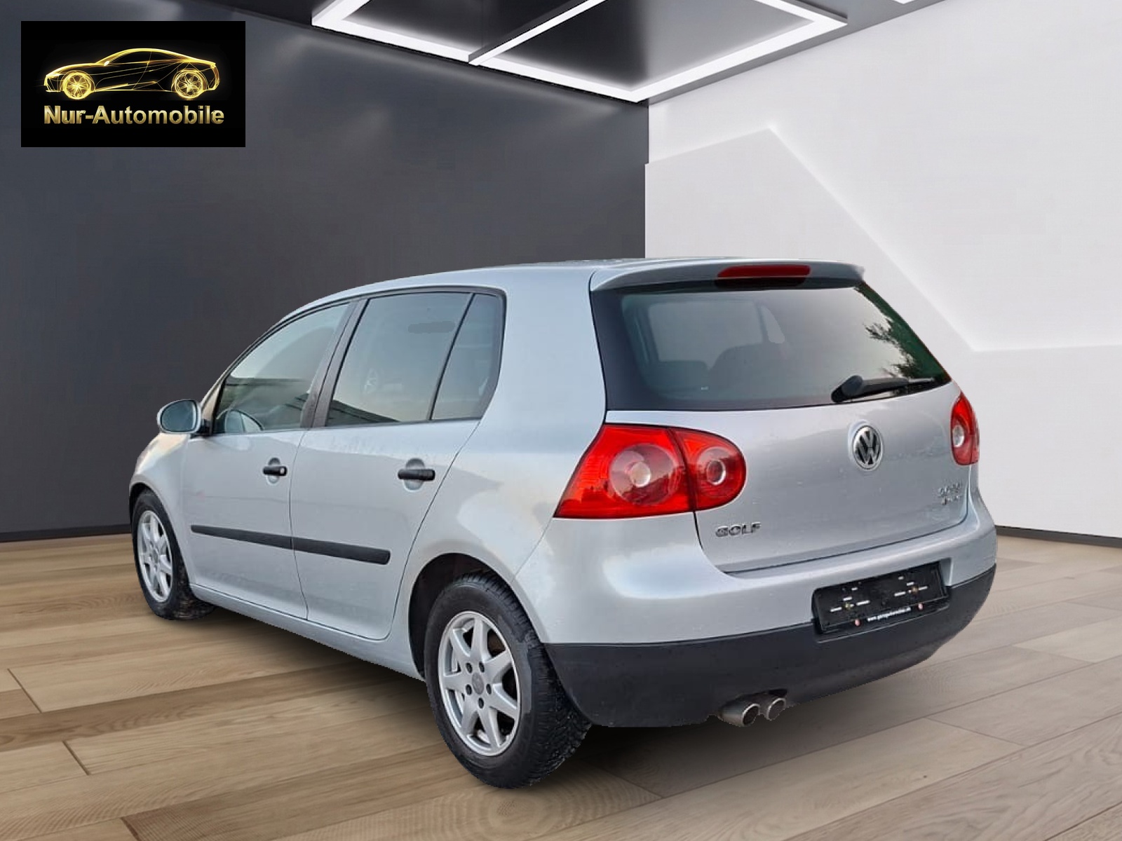 VW Golf 2.0 FSI 4Motion-image-4