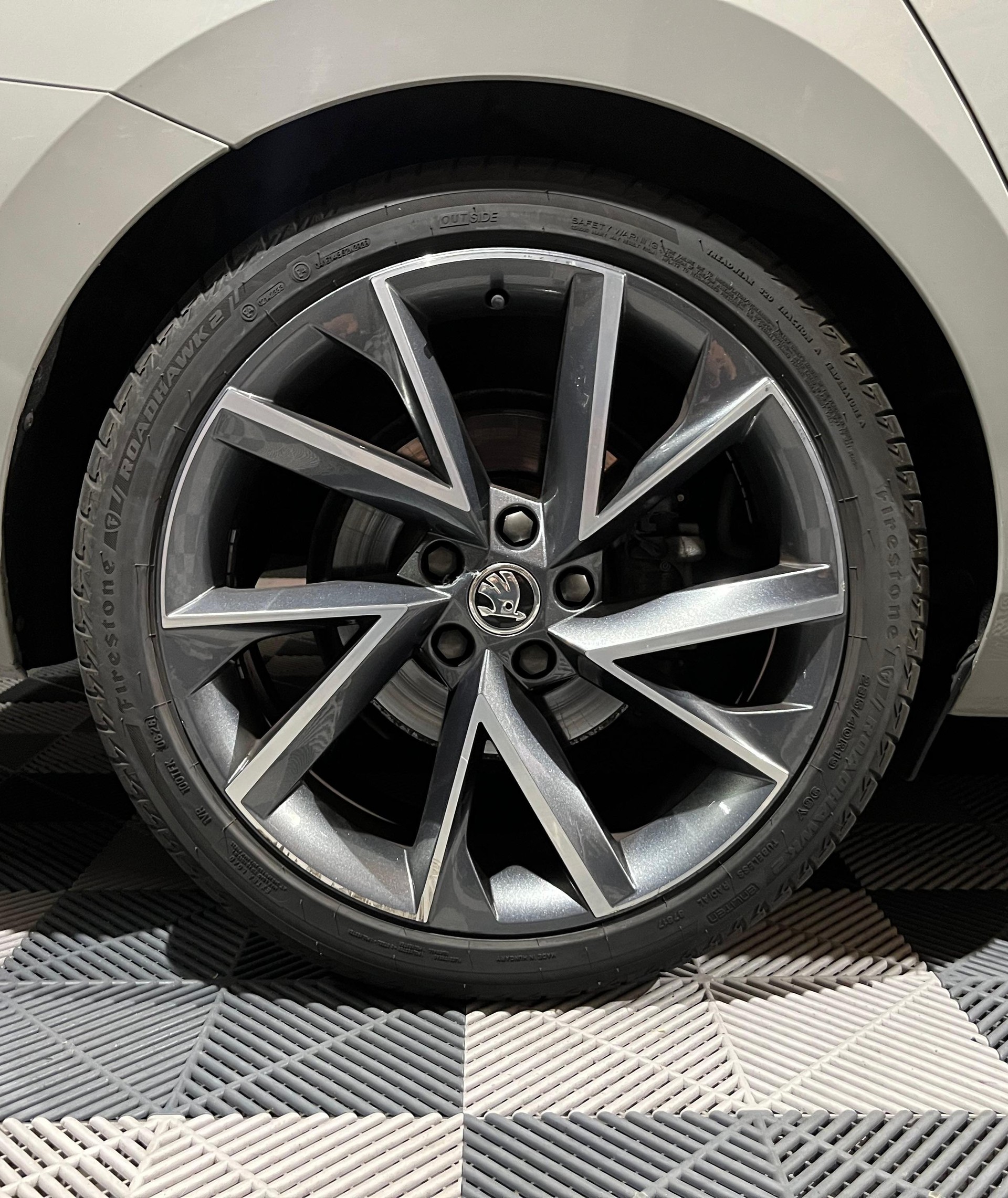 SKODA Superb Combi 2.0 TDi SportLine+ 4x4 DSG-image-19