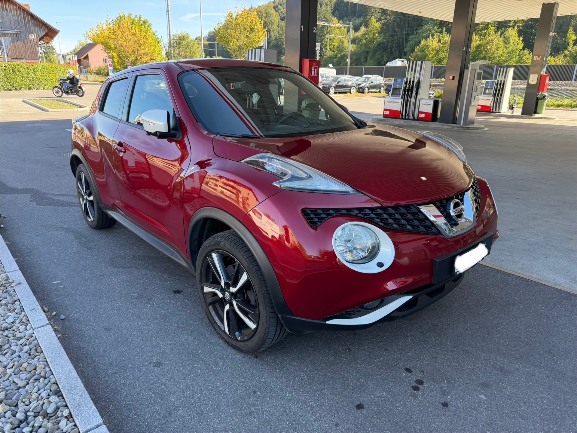 NISSAN Juke 1.6 DIG-T tekna 4x4 Xtronic M-CVT-frisch ab Mfk-showroom-element-1