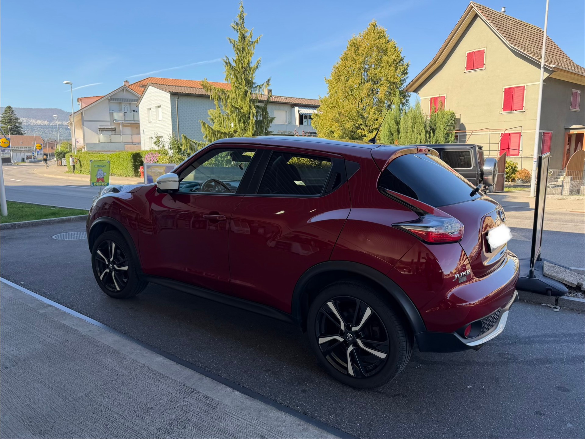 NISSAN Juke 1.6 DIG-T tekna 4x4 Xtronic M-CVT-frisch ab Mfk-showroom-element-2