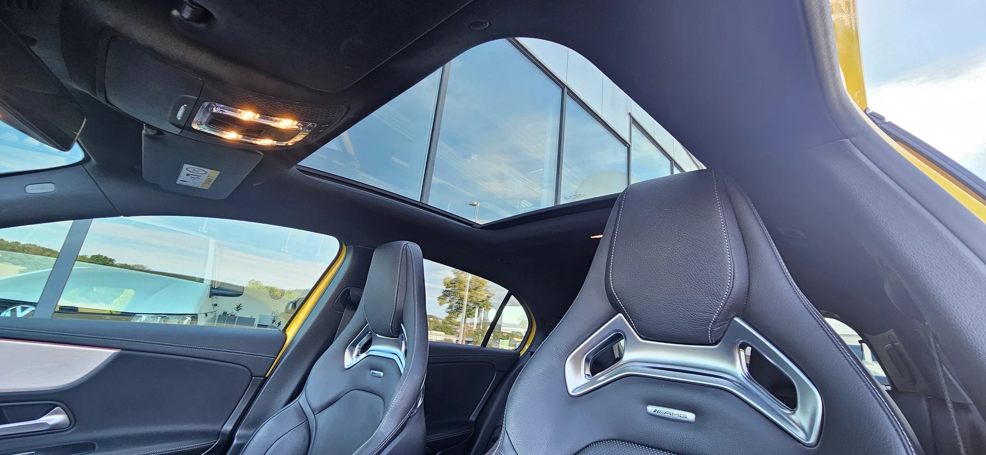 MERCEDES-BENZ A 35 AMG 4Matic Edition 1 Speedshift-image-13