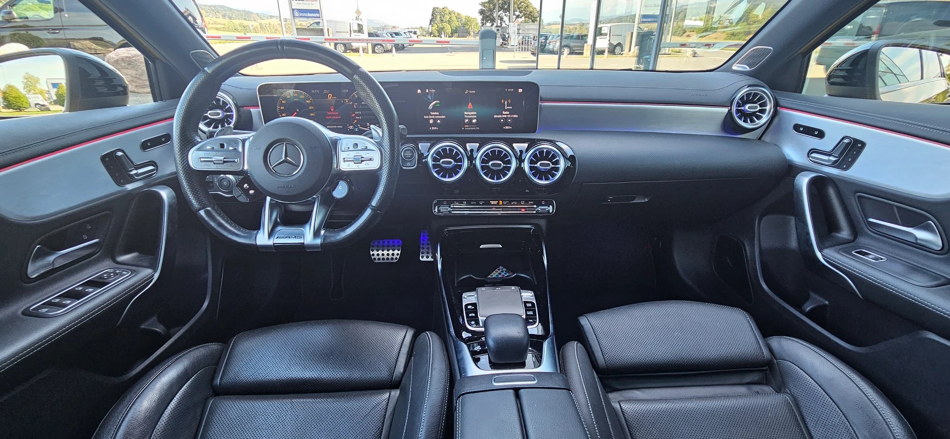 MERCEDES-BENZ A 35 AMG 4Matic Edition 1 Speedshift-image-6