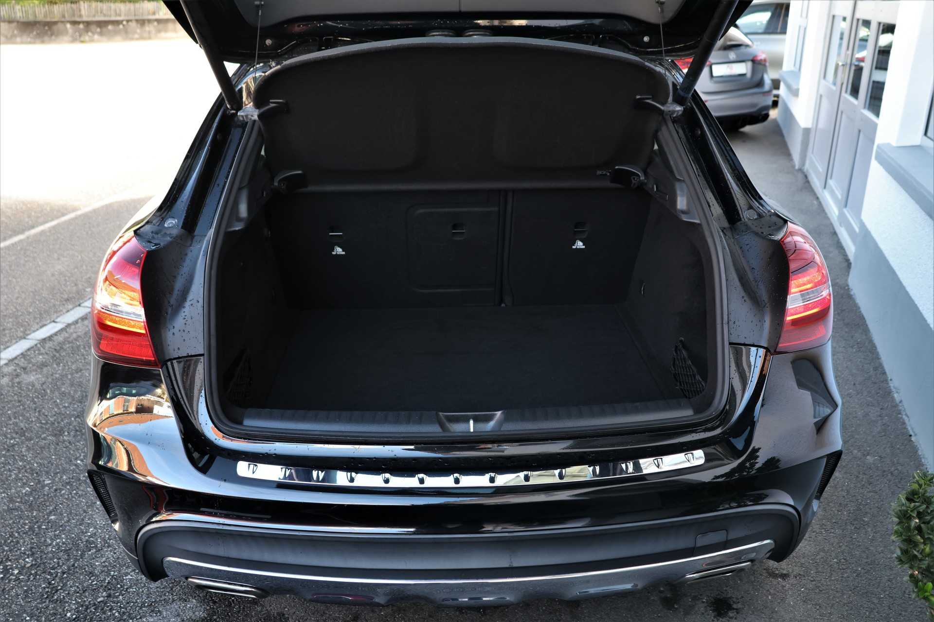 MERCEDES-BENZ GLA 200 d Swiss Star Edition AMG 4Matic 7G-DCT (CH)-image-19