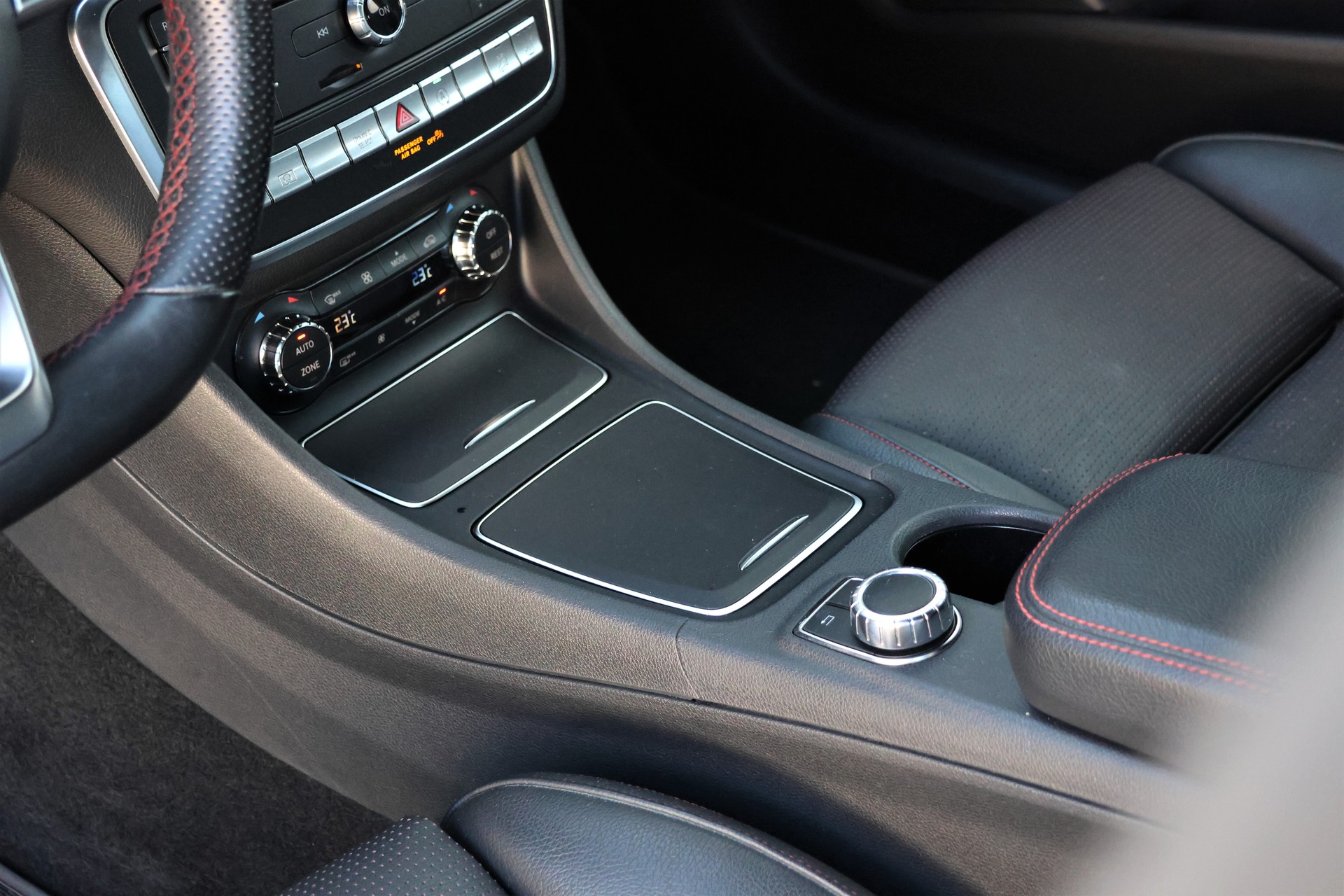 MERCEDES-BENZ GLA 200 d Swiss Star Edition AMG 4Matic 7G-DCT (CH)-image-11