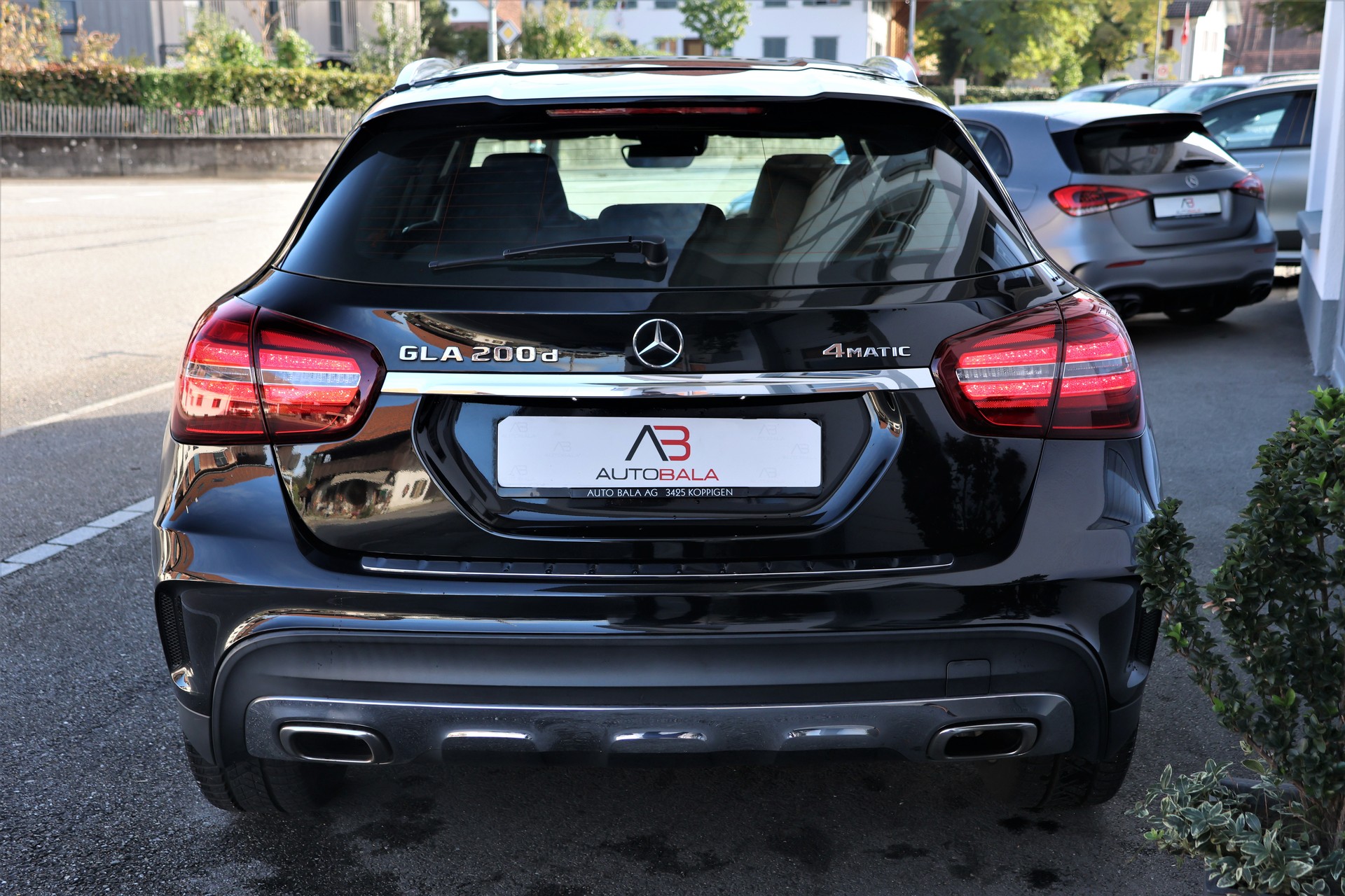 MERCEDES-BENZ GLA 200 d Swiss Star Edition AMG 4Matic 7G-DCT (CH)-image-6