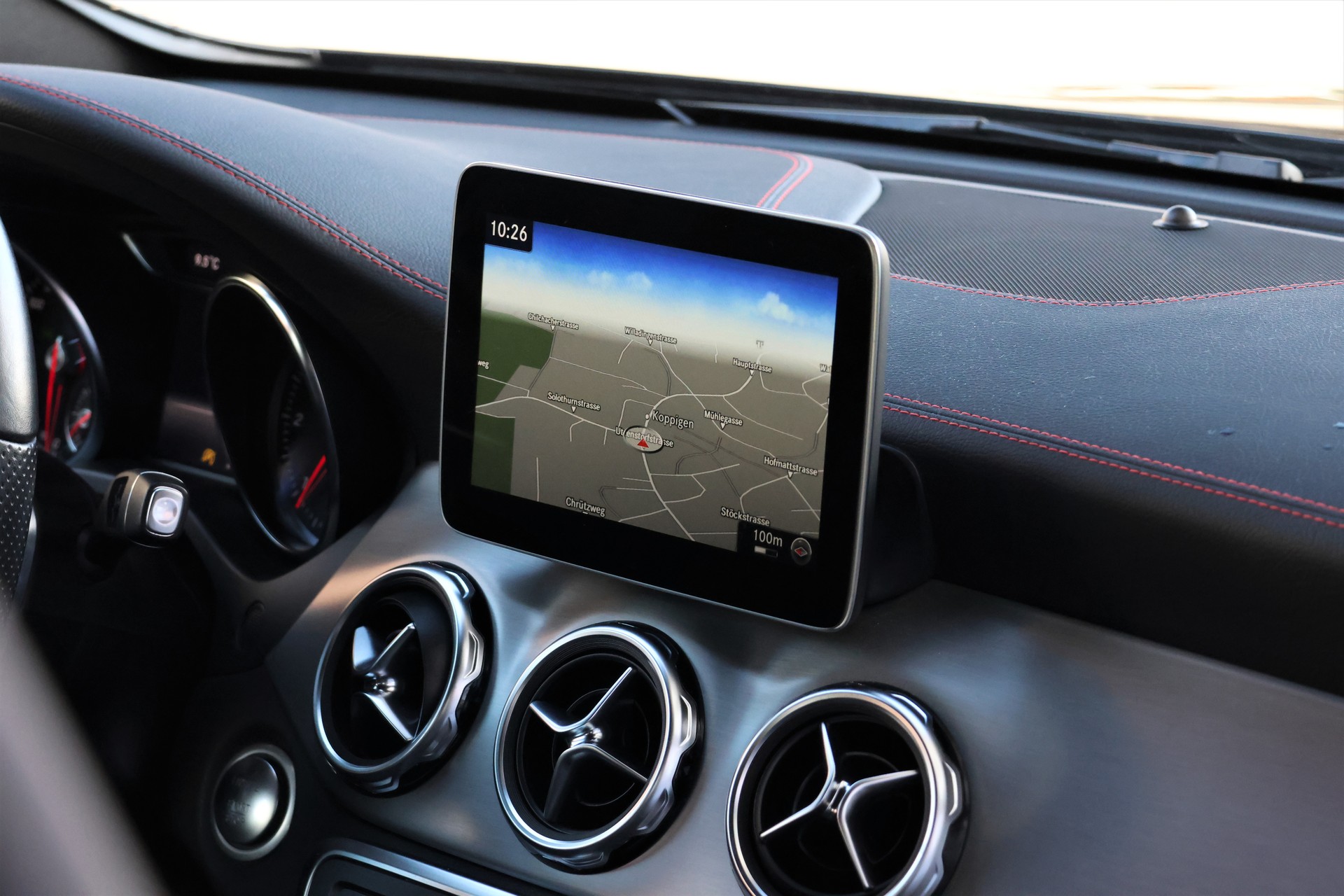 MERCEDES-BENZ GLA 200 d Swiss Star Edition AMG 4Matic 7G-DCT (CH)-image-21