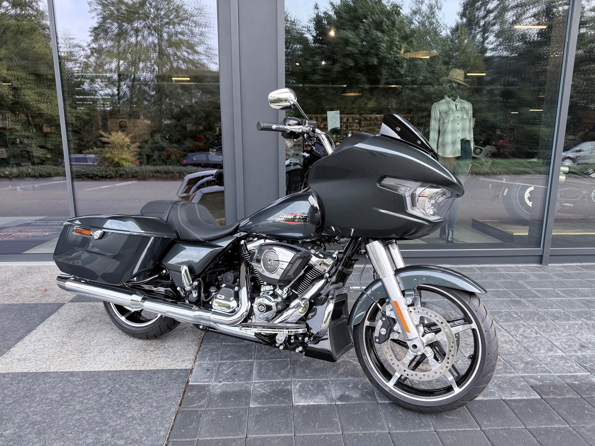 HARLEY-DAVIDSON FLTRX Road Glide 117