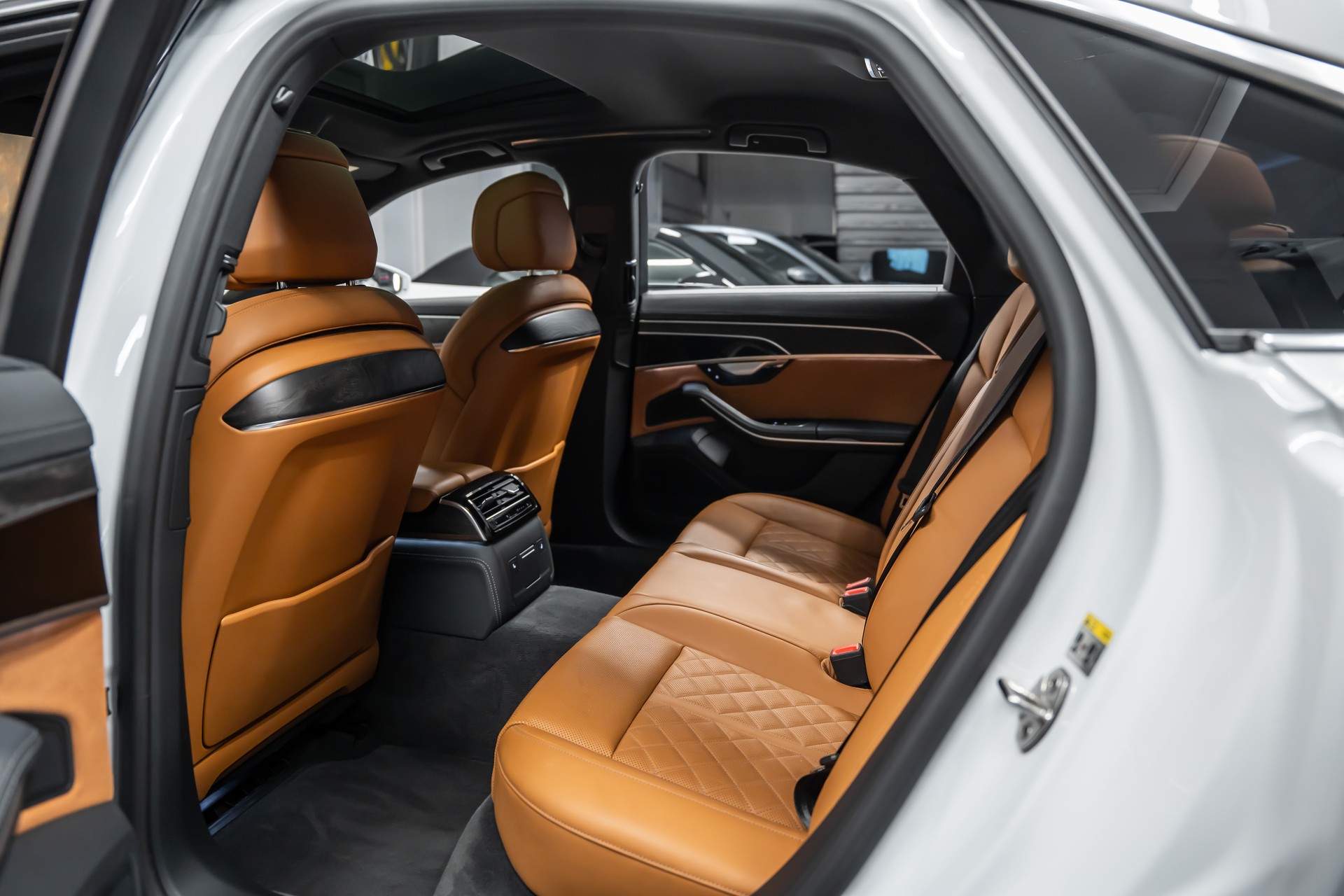 AUDI A8 50 TDI quattro tiptronic *Facelift*HD-Matrix*Massage*Allradlenkung*-image-13