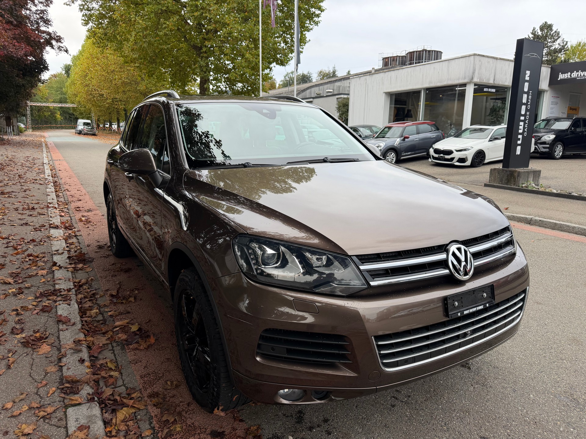 VW Touareg 4.2 TDI Tiptronic-showroom-element-1
