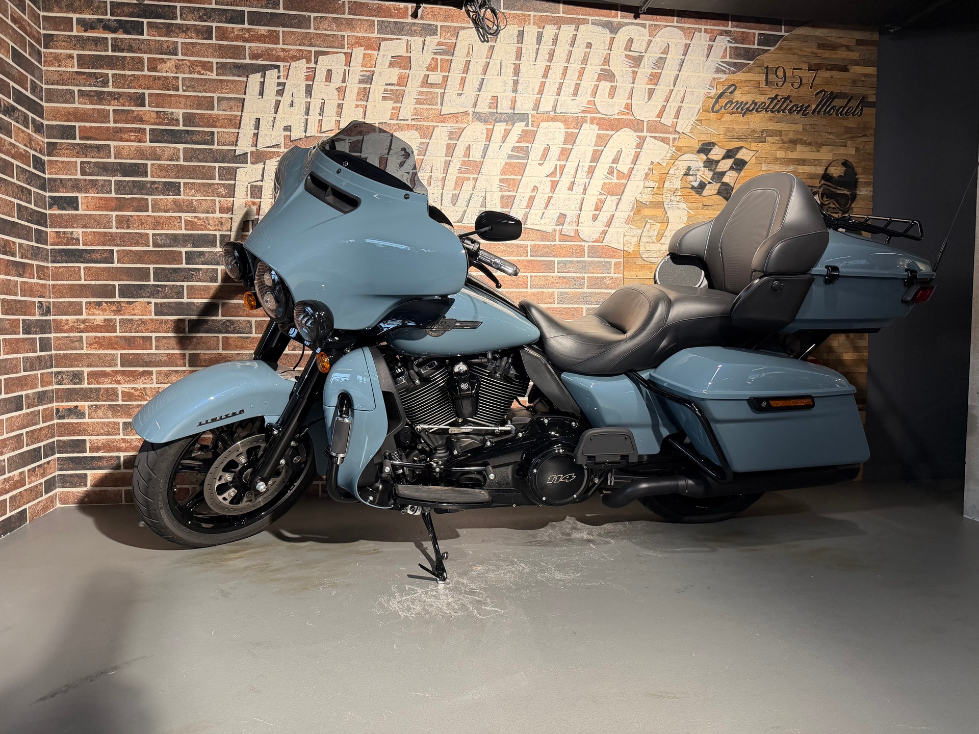 HARLEY-DAVIDSON FLHTK Electra Glide Ultra Limited Black Finish114-image-1