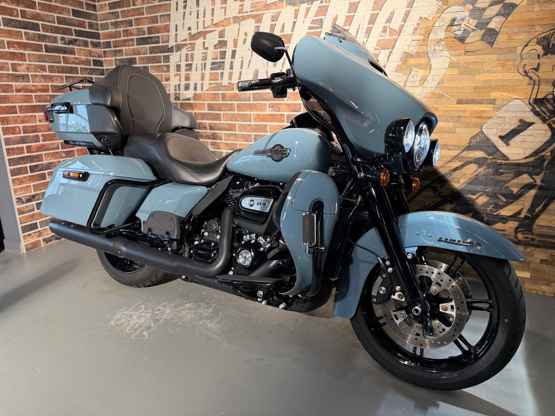 HARLEY-DAVIDSON FLHTK Electra Glide Ultra Limited Black Finish114-image-12